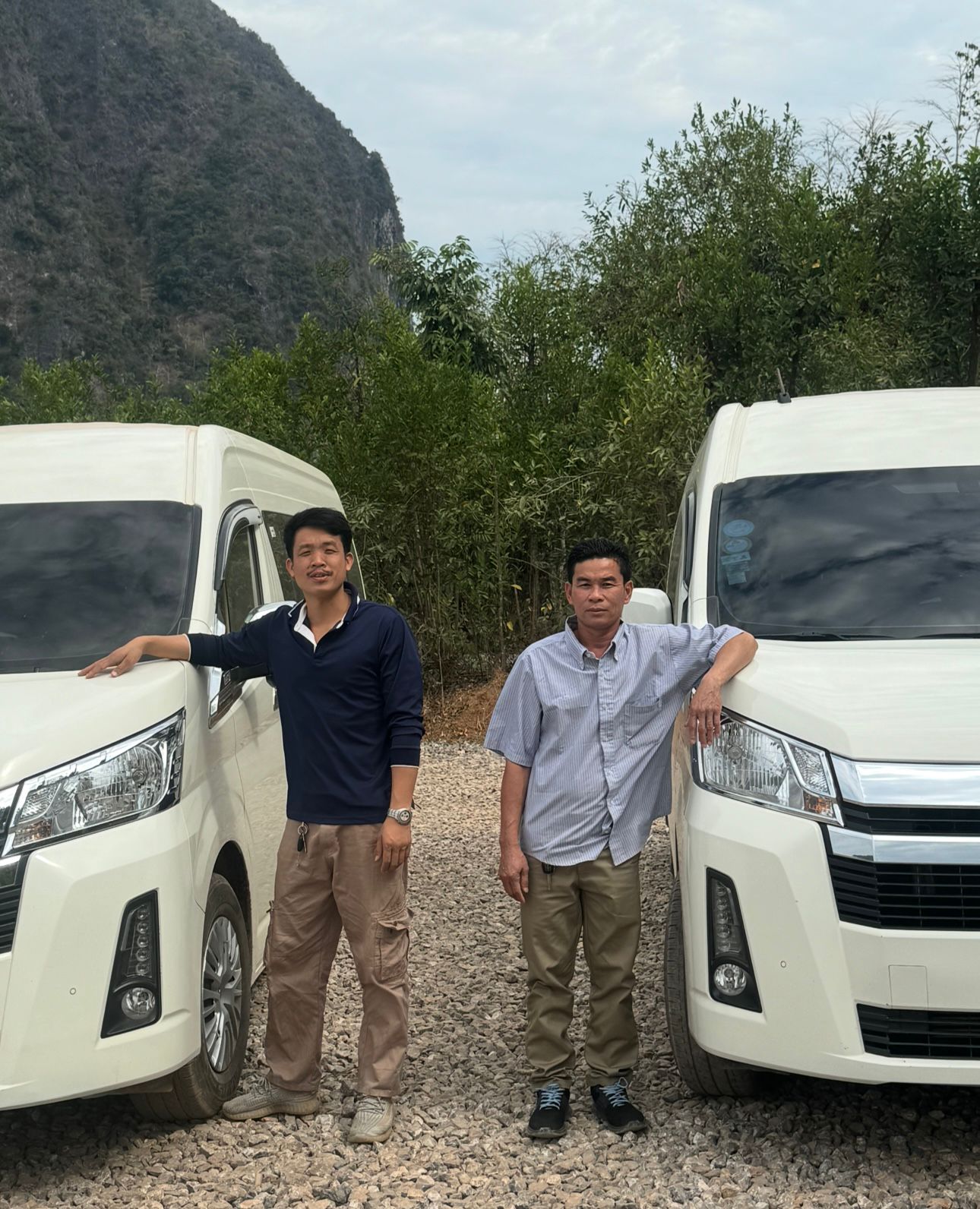 Vientiane - Vangvieng Transportation and Private tour