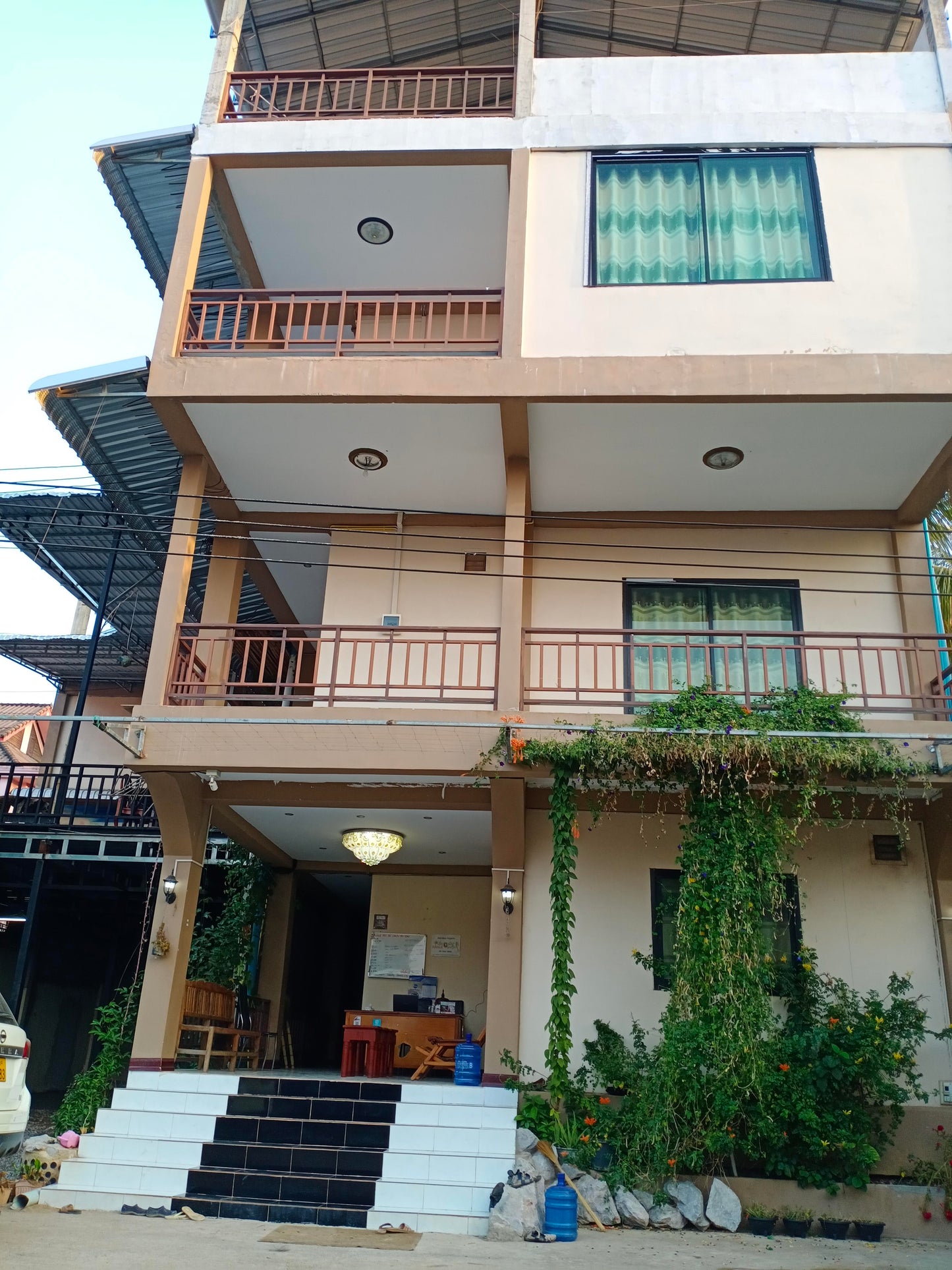 Alissona hotel Vangvieng Laos