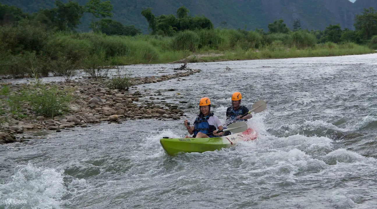 Vangvieng Kayaking-Zipline-Blue lagoon-Views point