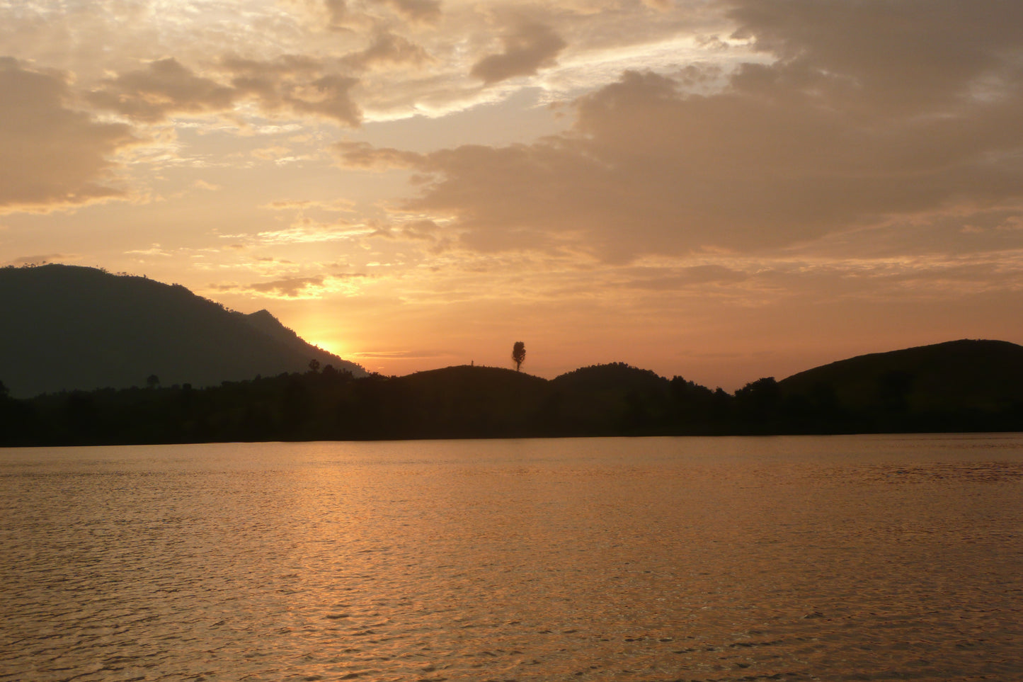 Vangvieng Fishing-Camping Tour